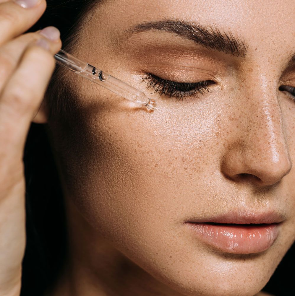 آیا هیالورونیک اسید برای جوش مفید است؟ 2 آیا هیالورونیک اسید برای جوش مفید است؟