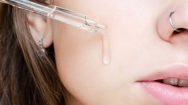 هیالورونیک اسید چیست؟ 4 هیالورونیک اسید چیست و برای چه کسانی مناسب است