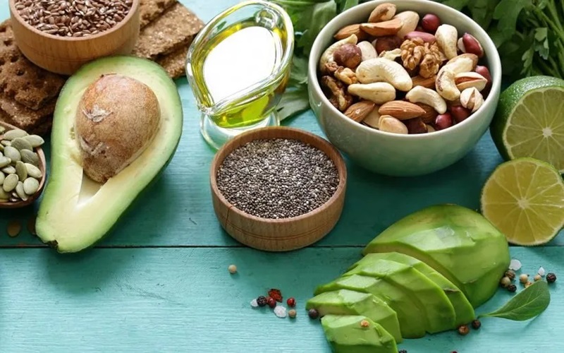 معرفی 20 تا از بهترین مواد غذایی برای خشکی پوست 2 گردو