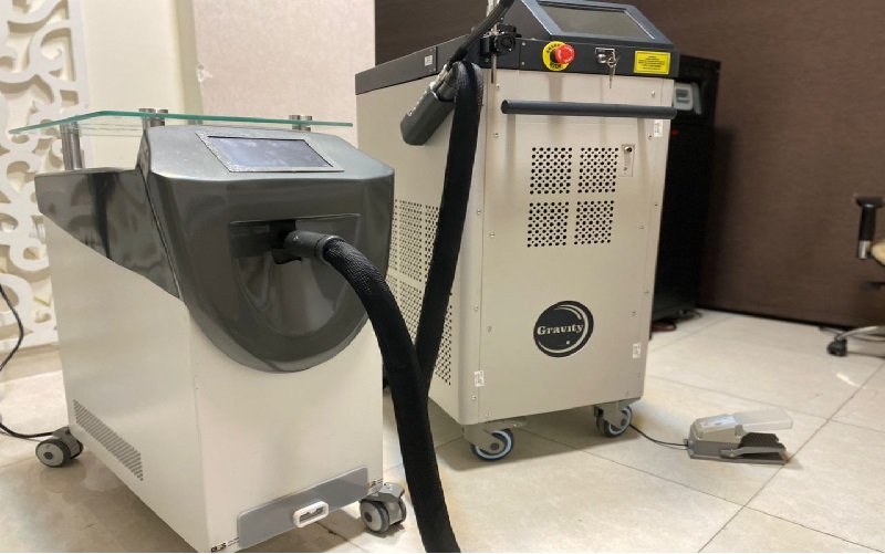 بهترین دستگاه لیزر موهای زائد 2025 (مقایسه 6 دستگاه) 1 دستگاه لیزر الکساندرایت گرویتی پلاس