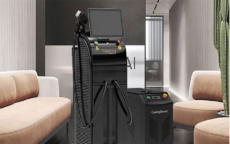 بهترین دستگاه لیزر موهای زائد 2025 (مقایسه 6 دستگاه) 5 دستگاه لیزر تیتانیوم پلاس