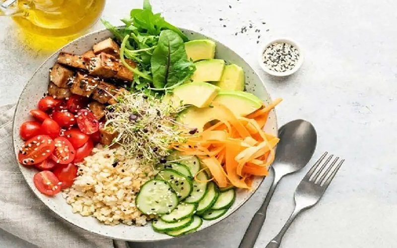 10 تا از غذاهای رژیمی برای لاغری: بهترین انتخابها برای کاهش وزن 2 غذاهای رژیمی برای لاغری