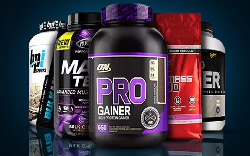 ۵ راهکار چاق شدن سریع و تضمینی؛ چیکار کنم چاق بشم؟ 5 استفاده از مکملهای افزایش وزن (گینر)