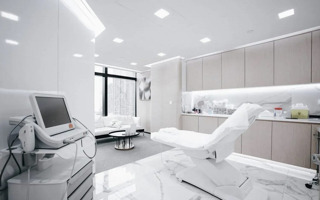 دکتر پوست در اصفهان 4 10 1