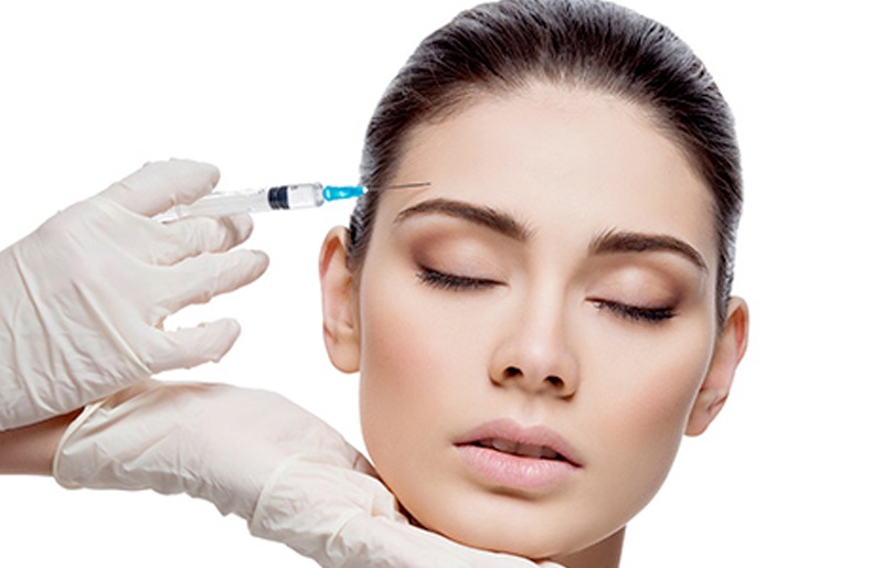 برترین درمانهای تزریقی برای جوانسازی پوست 2 تزریق ضد چروق چیست و چه مزایایی دارد؟