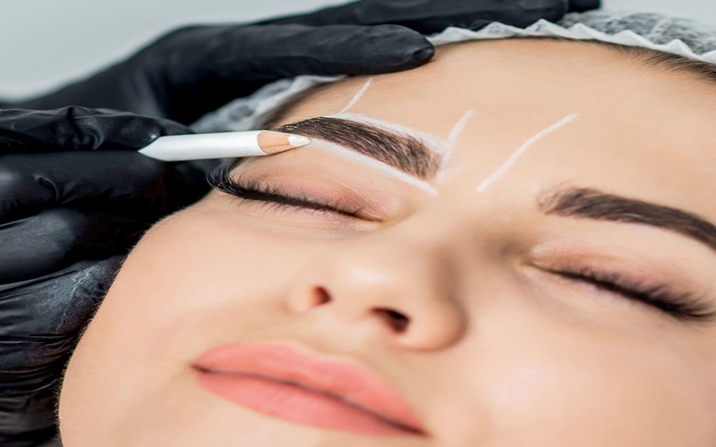 معرفی 7 مدل از جدیدترین مدل های کاشت ابرو 2 کاشت ابرو به روش FUT