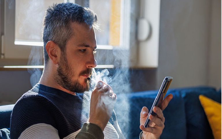 مصرف سیگار و قلیان بعد از کاشت مو