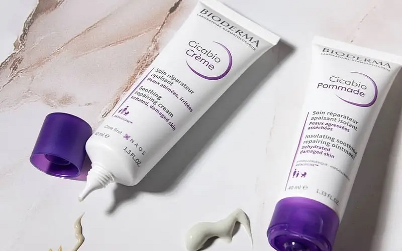 کرم ترمیم کننده بعد از بلفاروپلاستی: راهنمای کامل از اهمیت تا معرفی بهترینها 1 ببب 12