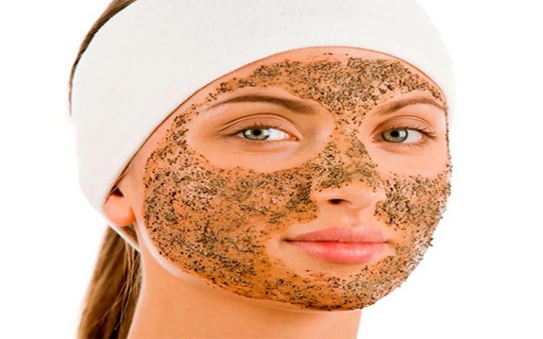 اسکراب خانگی برای لایه برداری