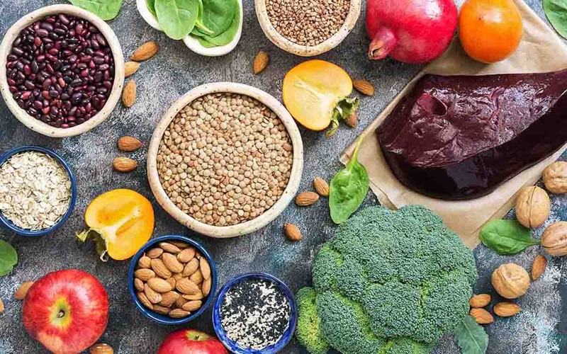 رژیم غذایی تالاسمی مینور؛ مواد غذایی مجاز در تالاسمی مینور کدامند؟ 1 پروتئینهای کمچرب و کمآهن