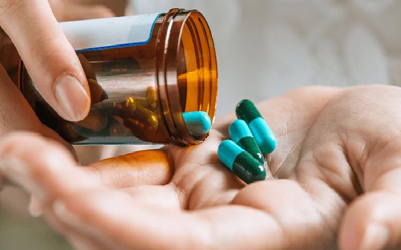 عوارض قرص های لاغری: آنچه قبل از مصرف باید بدانید 3 آیا قرص های لاغری واقعاً موثر هستند؟ بررسی علمی